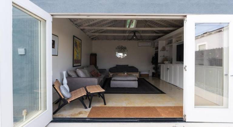 Lovely Culver City Home 8 Mins to Beach Close to LAX — photo 5