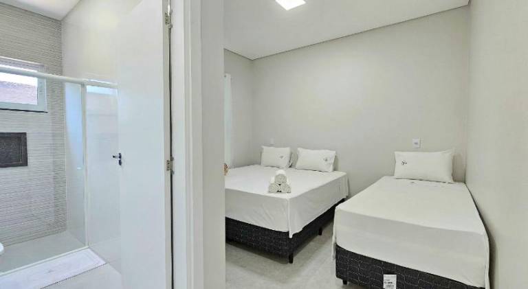 House with jacuzzi — photo 2