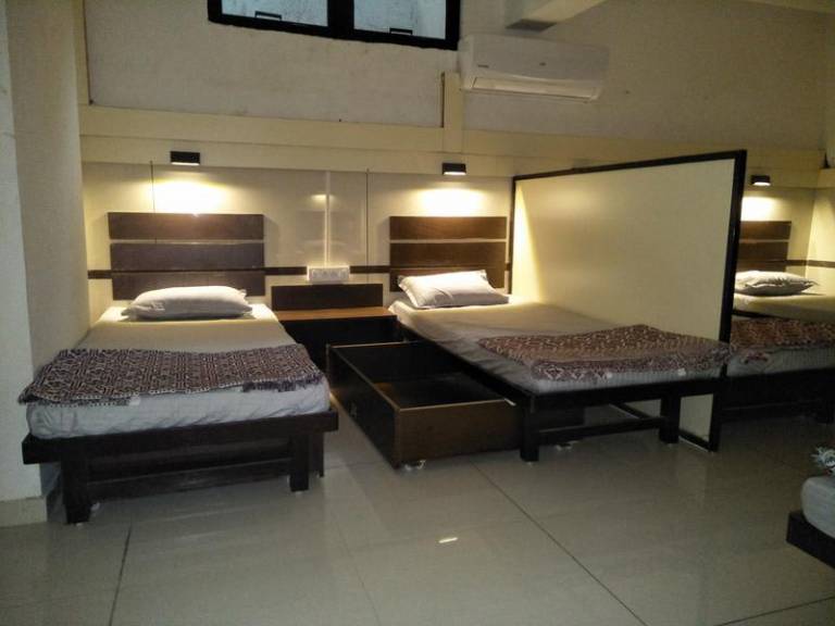 Night-halt Dormitory in Ahmedabad