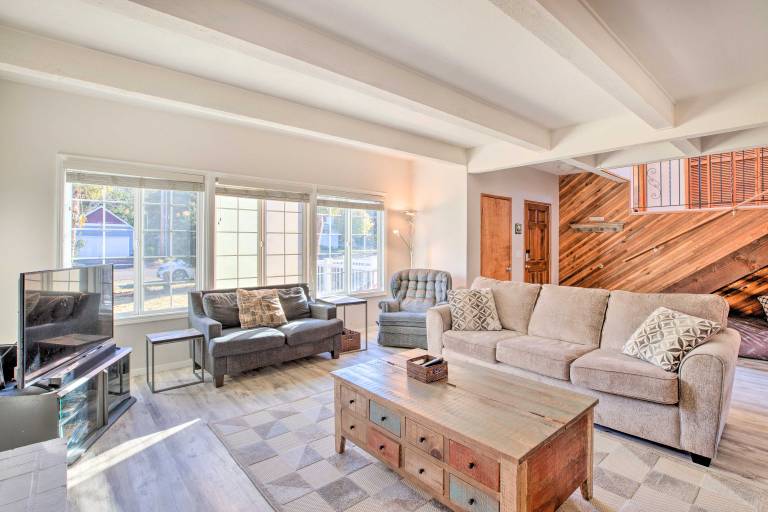 Pet-Friendly Rockaway Beach Home w/ Fire Pit! — photo 5