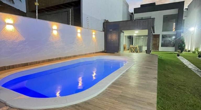Villa with pool in Camaçari