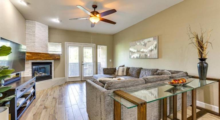 Wonderful rental apartment with pool & hot tub | Suitable for remote work | Pet-friendly — photo 3
