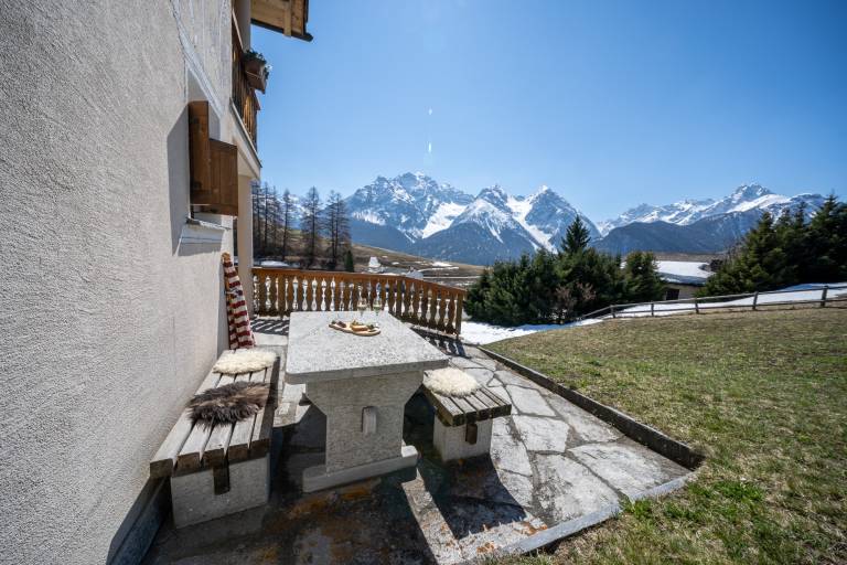 Chasa Munt Plan: Schöne 3.5 Zimmerwohnung mit Aussicht auf die Unterengadiner Dolomiten — photo 4