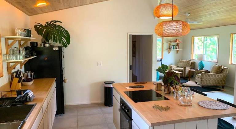 Seaside House and Aloha Bungalow — photo 4