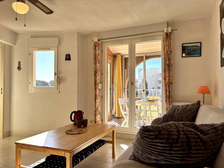 Holiday apartment with 1 room for 5 persons — photo 5