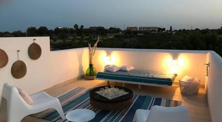 Villa with 2 rooms for 4 persons in Avola