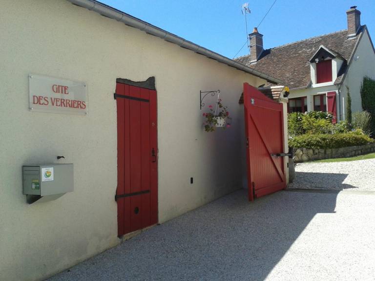 Cottage with barbeque & garden — photo 3