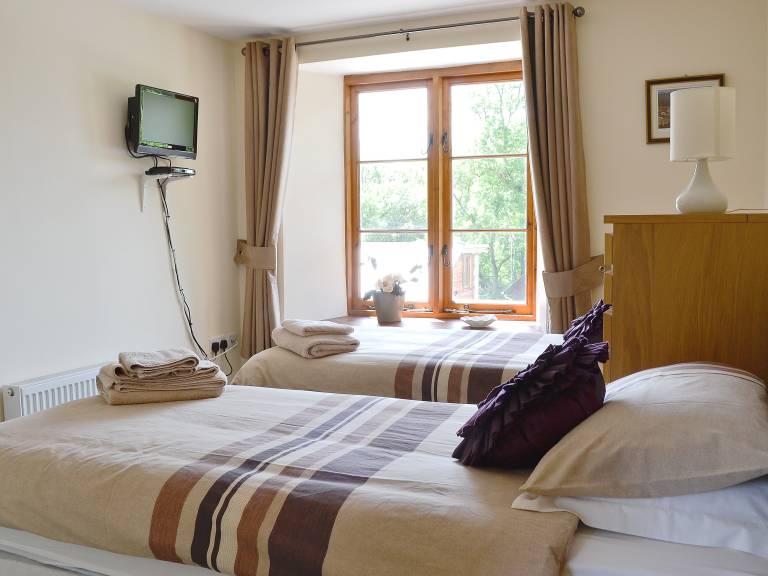 Cabin Upton