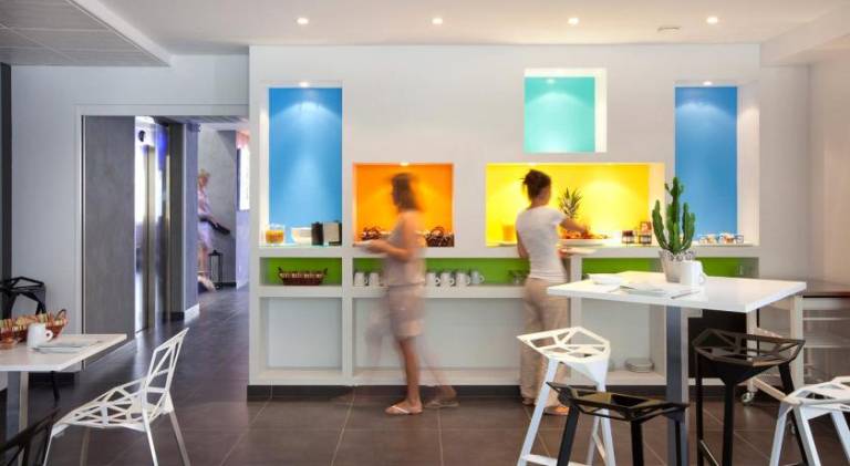 Urban Style HOTEL LES FLEURINES — photo 4
