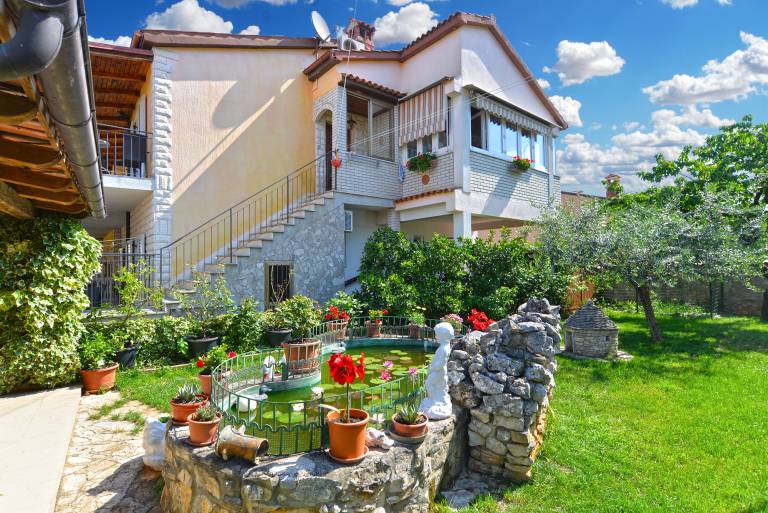 Rental apartment with patio & barbeque in Rovinj