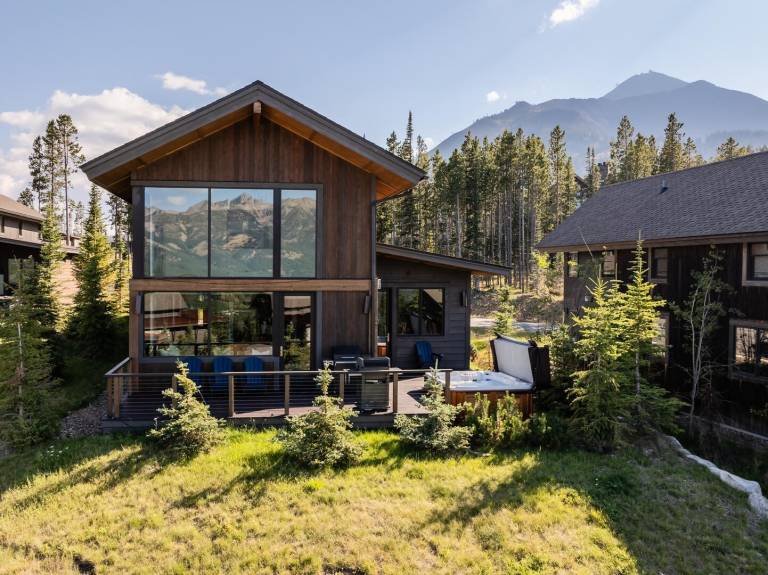 House  Big Sky