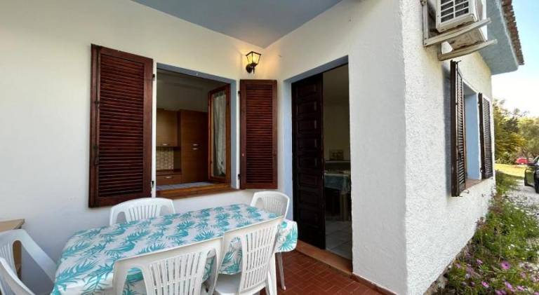 Vacation home with terrace & garden — photo 3