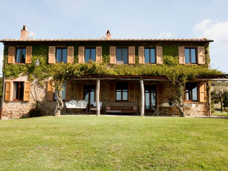 Family-friendly wonderful villa with garden, BBQ & private pool | Pets allowed — photo 3