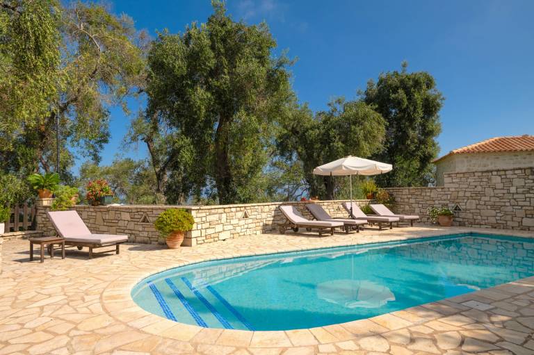 Villa  Paxi