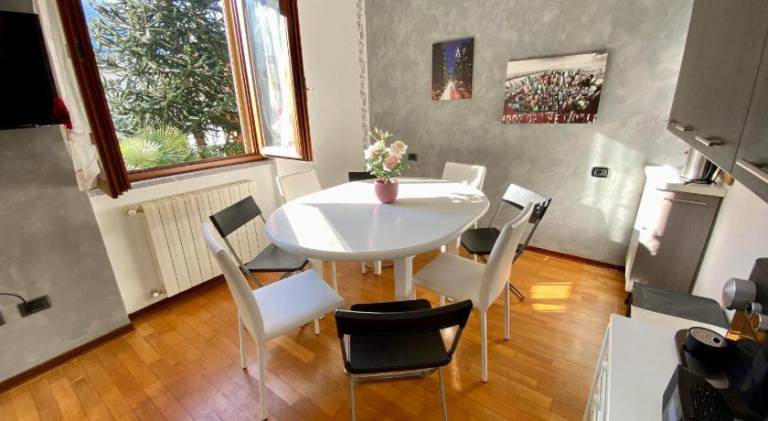 Rental apartment with patio — photo 4