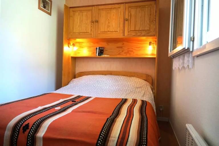 Apartment with 1 room for 4 persons — photo 3