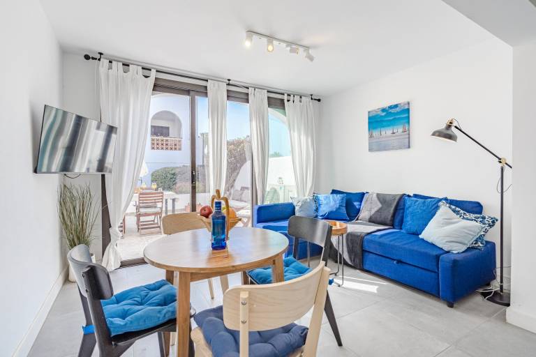 Fully equipped apartment with pool, yard & patio | Pet-friendly — photo 2