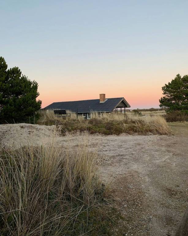 Family-friendly beautiful house with barbeque, yard & patio | Pet-friendly — photo 2