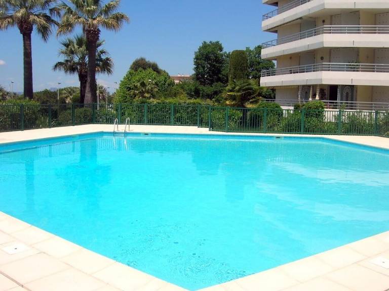 Family-oriented beautiful apartment with pool & terrace | Sea view | Pets are welcome — photo 2