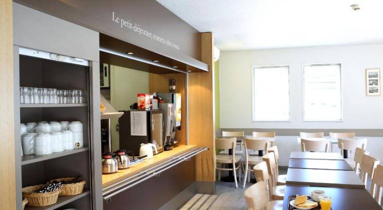 B&B HOTEL Villeneuve Loubet Plage — photo 4