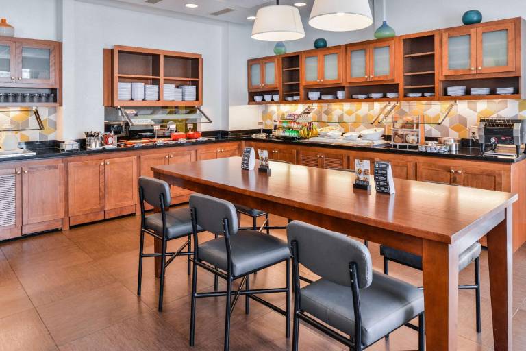 Hyatt Place Chesapeake Greenbrier — photo 3