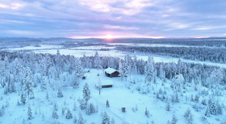 Lodge with terrace, sauna & jacuzzi in Kittilä