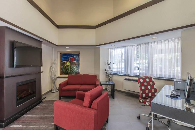 Comfort Inn — photo 4