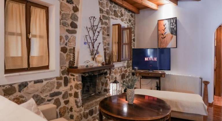 Villa with terrace, garden & barbecue | Perfect for remote work — photo 2