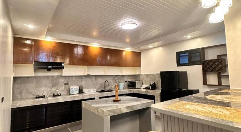 Fully equipped vacation home with garden, barbeque & patio | Perfect for remote work | Pet-friendly — photo 3