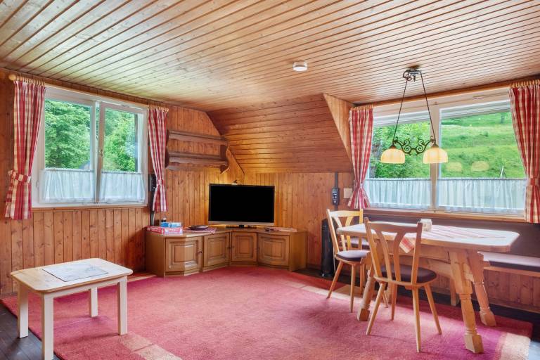 Rental apartment with fast internet, sauna & yard | Garden view — photo 4