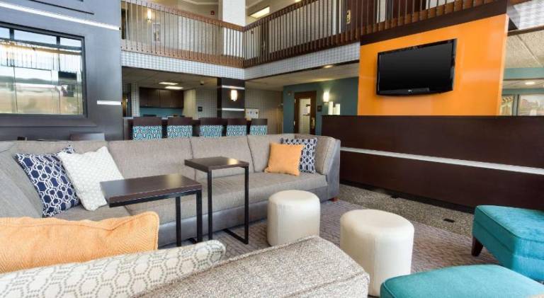 Drury Inn & Suites Greensboro — photo 3