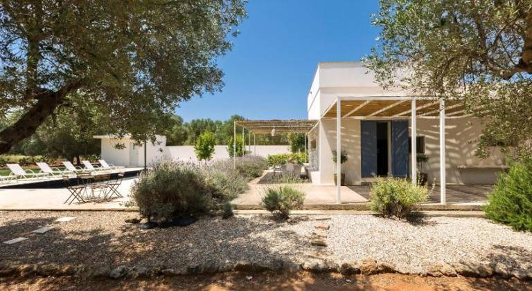 Fully equipped villa with BBQ, private pool & garden | Pets are welcome — photo 3