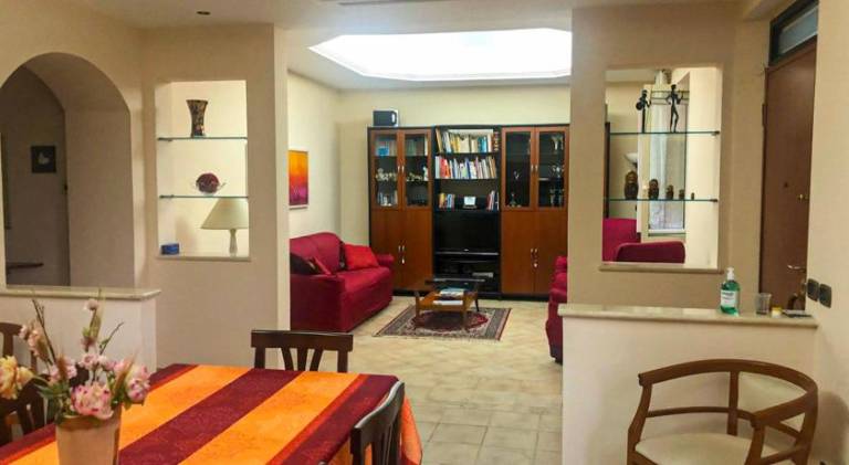 Holiday apartment with 2 rooms for 8 persons in Ladispoli