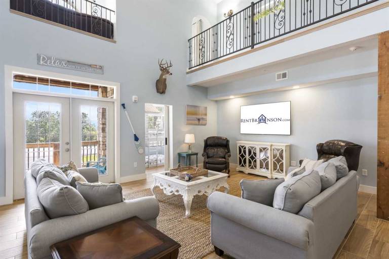 Vacation home with grill in Branson, MO