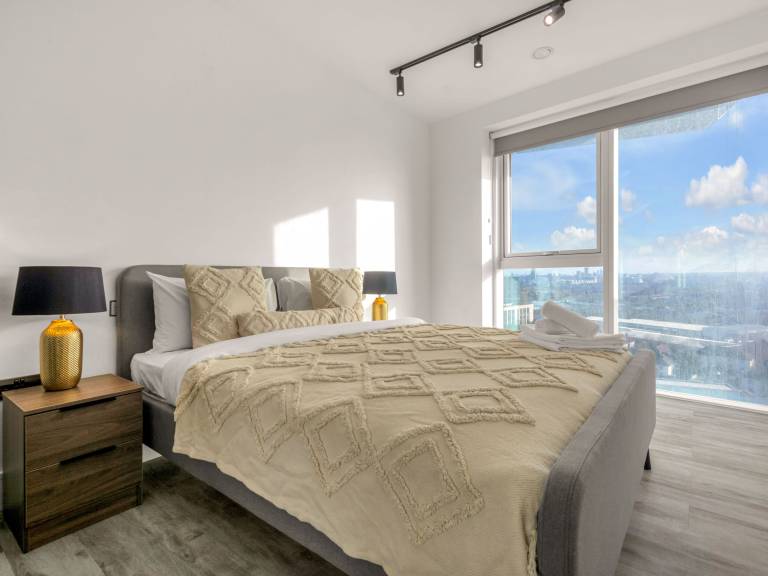 Apartment  Ealing