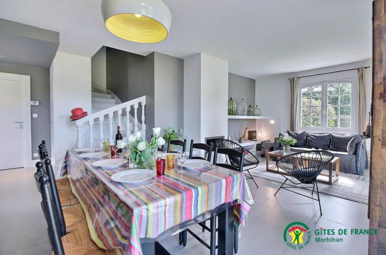 Gite with patio & yard in Carnac