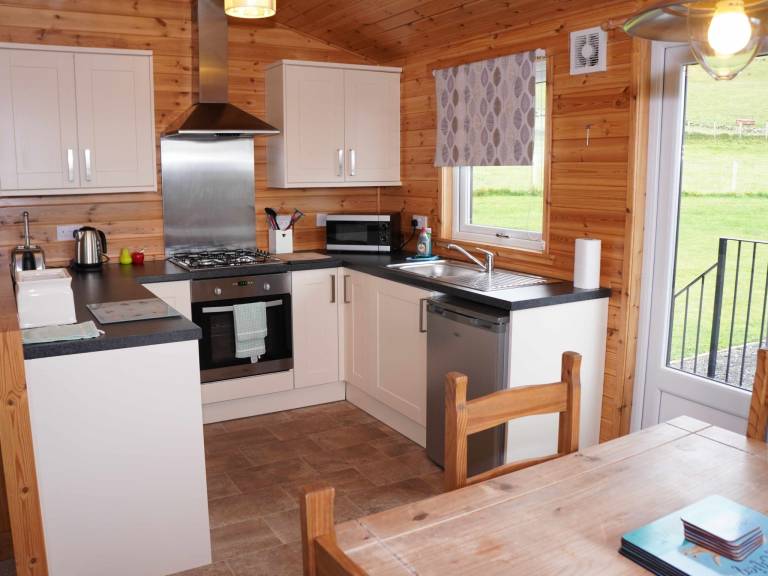 House with 2 rooms for 4 persons — photo 3