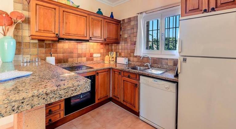 Villa with barbeque, private pool & patio | Good for workation | Pets allowed — photo 3