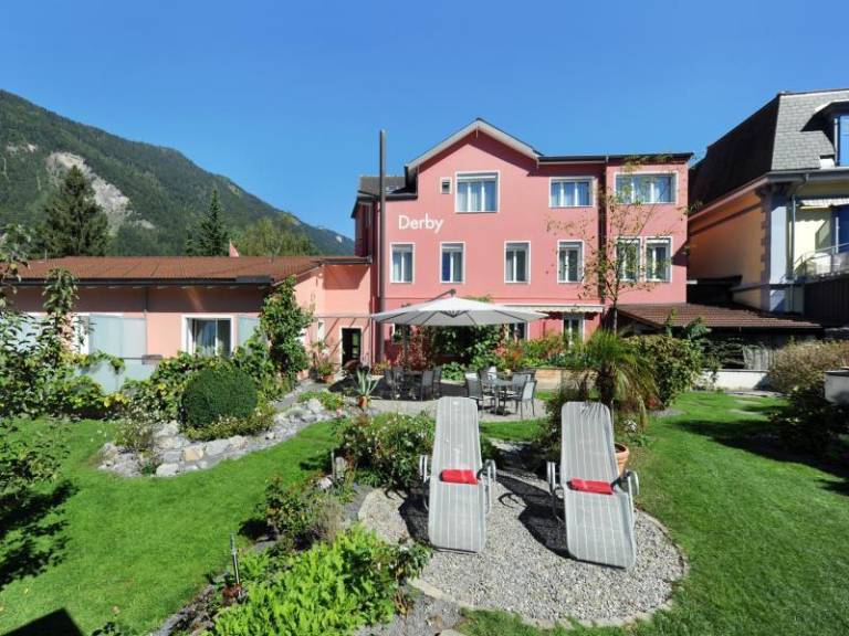 Hotel Derby AC in Unterseen