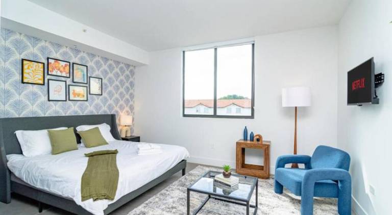 Central Miami 1BR Suite Close to Beach & Downtown in Miami, FL