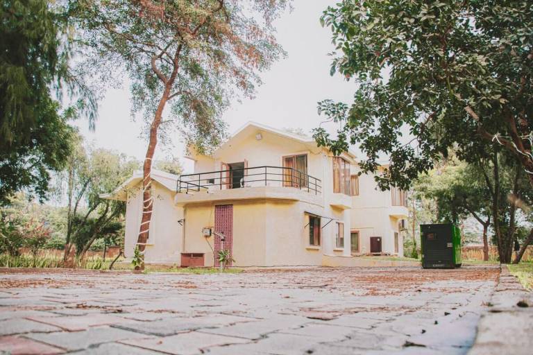 Bungalow Damdama Lake