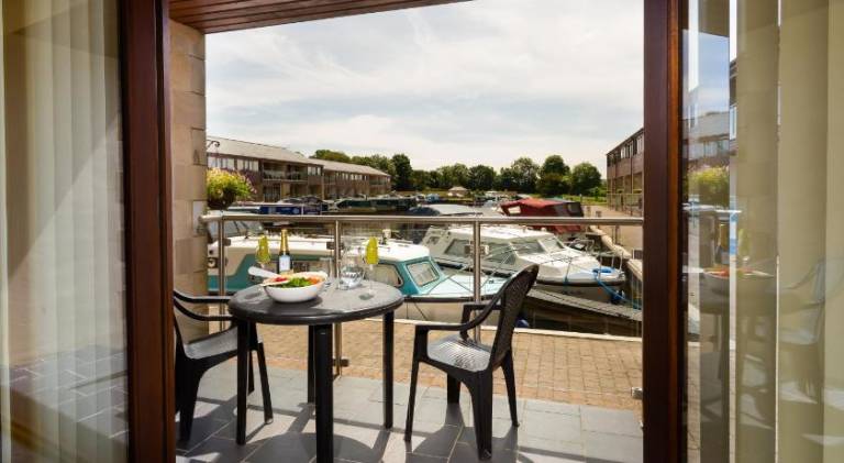 Apartment with barbeque, yard & terrace | Pets are welcome — photo 5