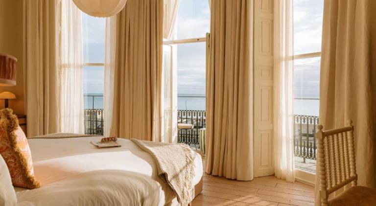 No.124 by GuestHouse, Brighton in Brighton