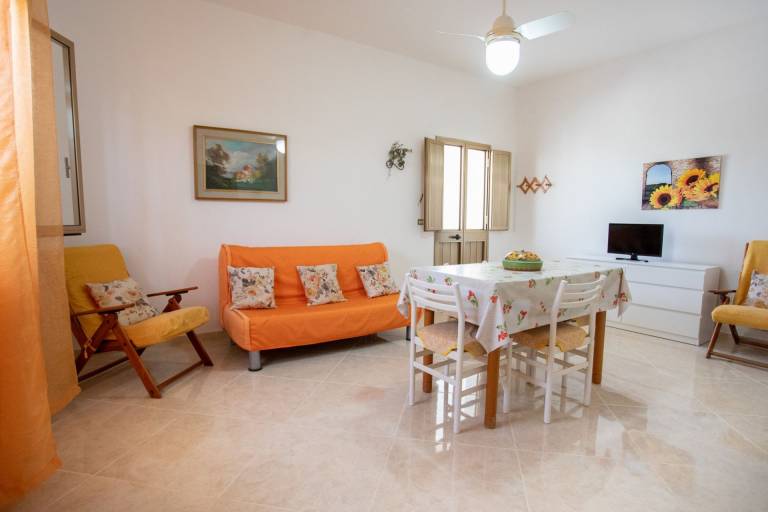 Family-oriented nice vacation home with garden | Beach nearby | Pets allowed — photo 5