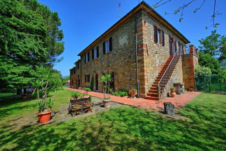 Villa Campogialli - San Giustino Valdarno, Tuscany — photo 2