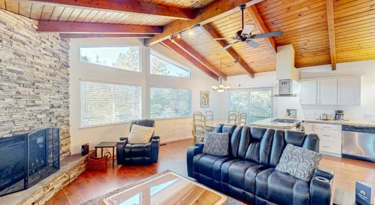 Charming vacation home | Pets are welcome — photo 2
