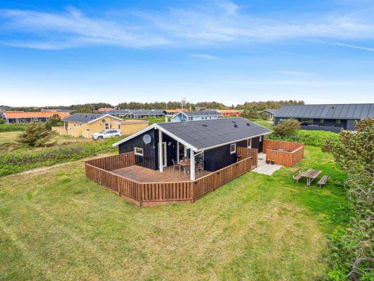 Children-friendly beautiful house with patio & BBQ | Dogs allowed — photo 2