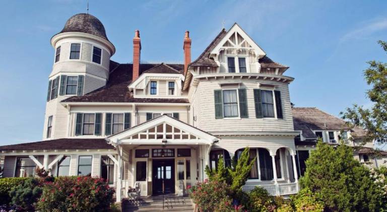 Castle Hill Inn — photo 2