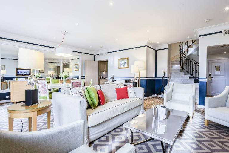 Serviced apartment with terrace | Near Arc de Triomphe | Good for workation — photo 3