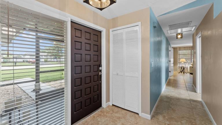 Family-friendly wonderful house with grill & private pool | Water view | Pet-friendly — photo 4